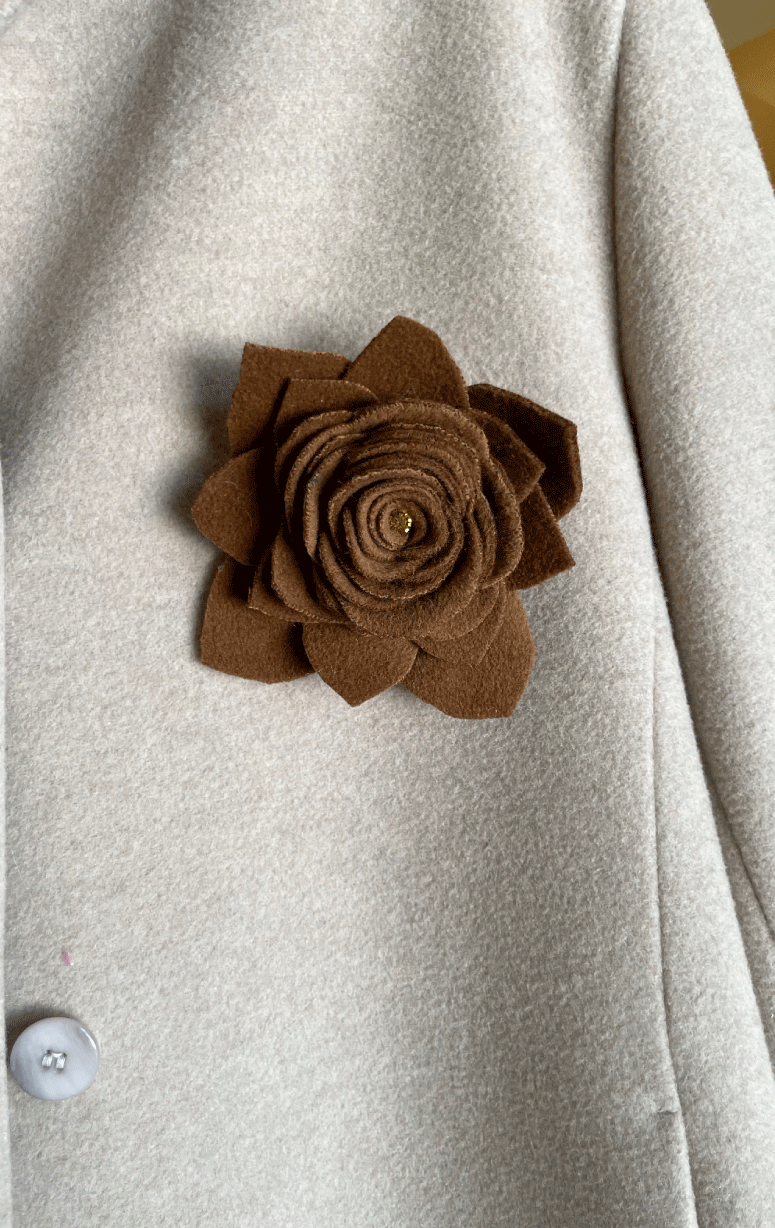 Handmade Recycled Wool Brooch - Barrington's