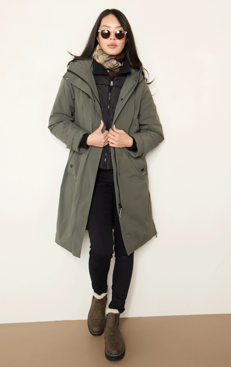 Junge- Hooded Waterproof Coat with Removeable Bib - Barrington's