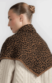 White & Warren- Large Cashmere Triangle Scarf