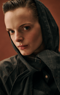 Barbour- Arlene Wax Tie Headscarf