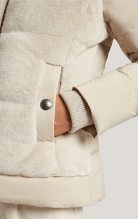Creenstone- Jacket with Faux Fur