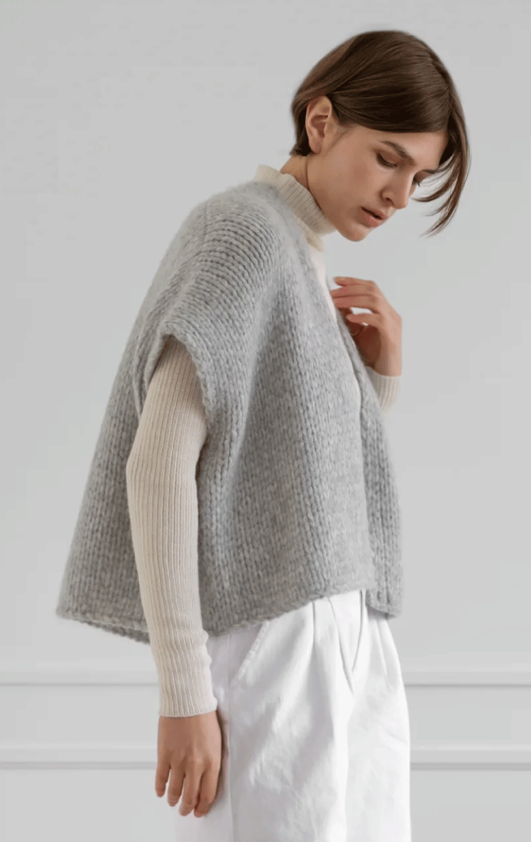 La Tierra- 100% Alpaca Knit Vest