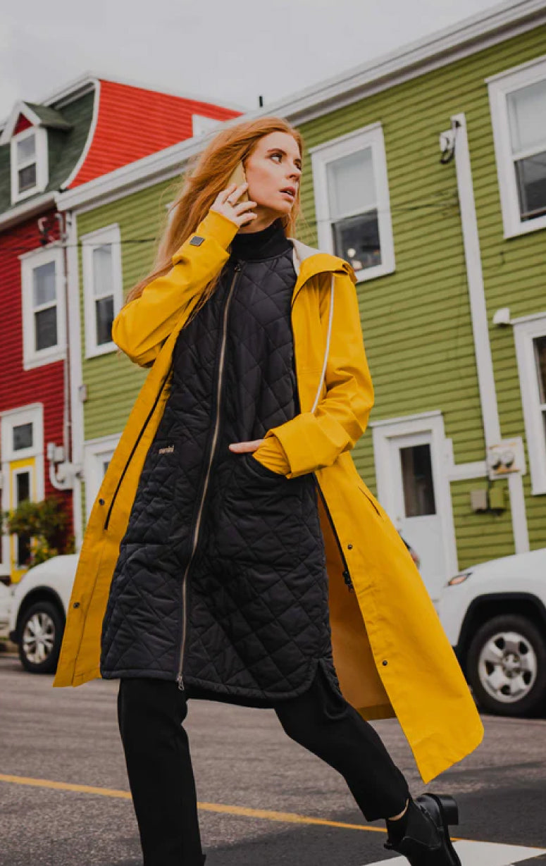 Mernini Long Liner Vest – Quilted Lightweight Vest | Barrington's