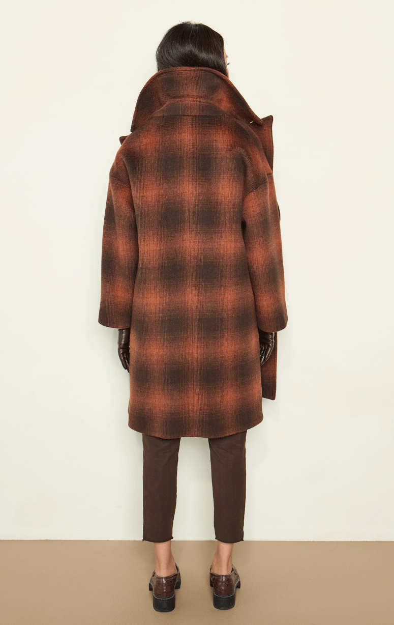 HISO- Oversized Two Button Topper - Barrington's